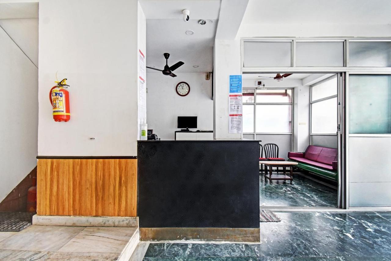 Flagship Hotel Eden Kolkata Bagian luar foto