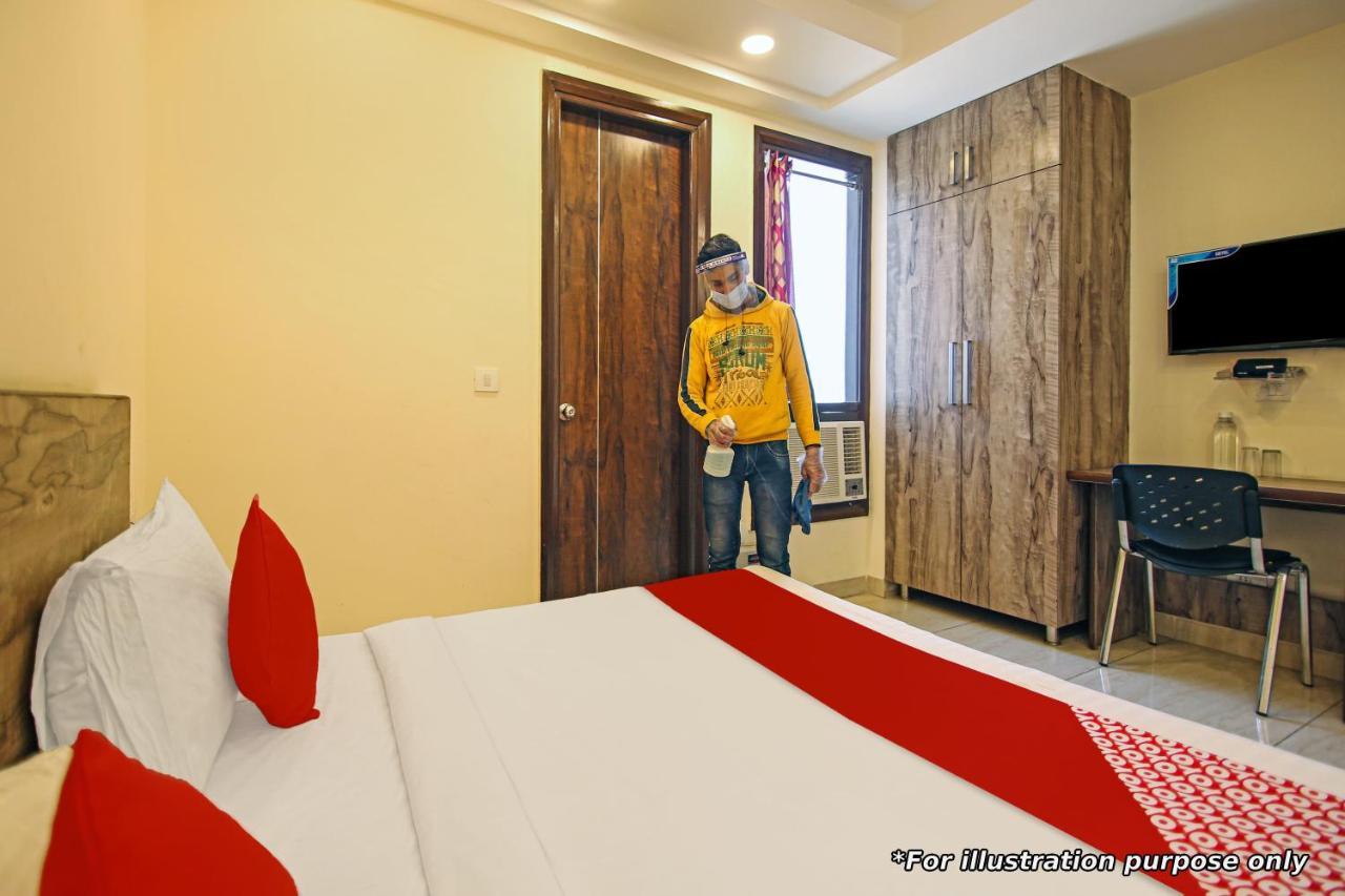Flagship Hotel Eden Kolkata Bagian luar foto